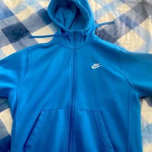 Men’s blue Nike workout hoodie
